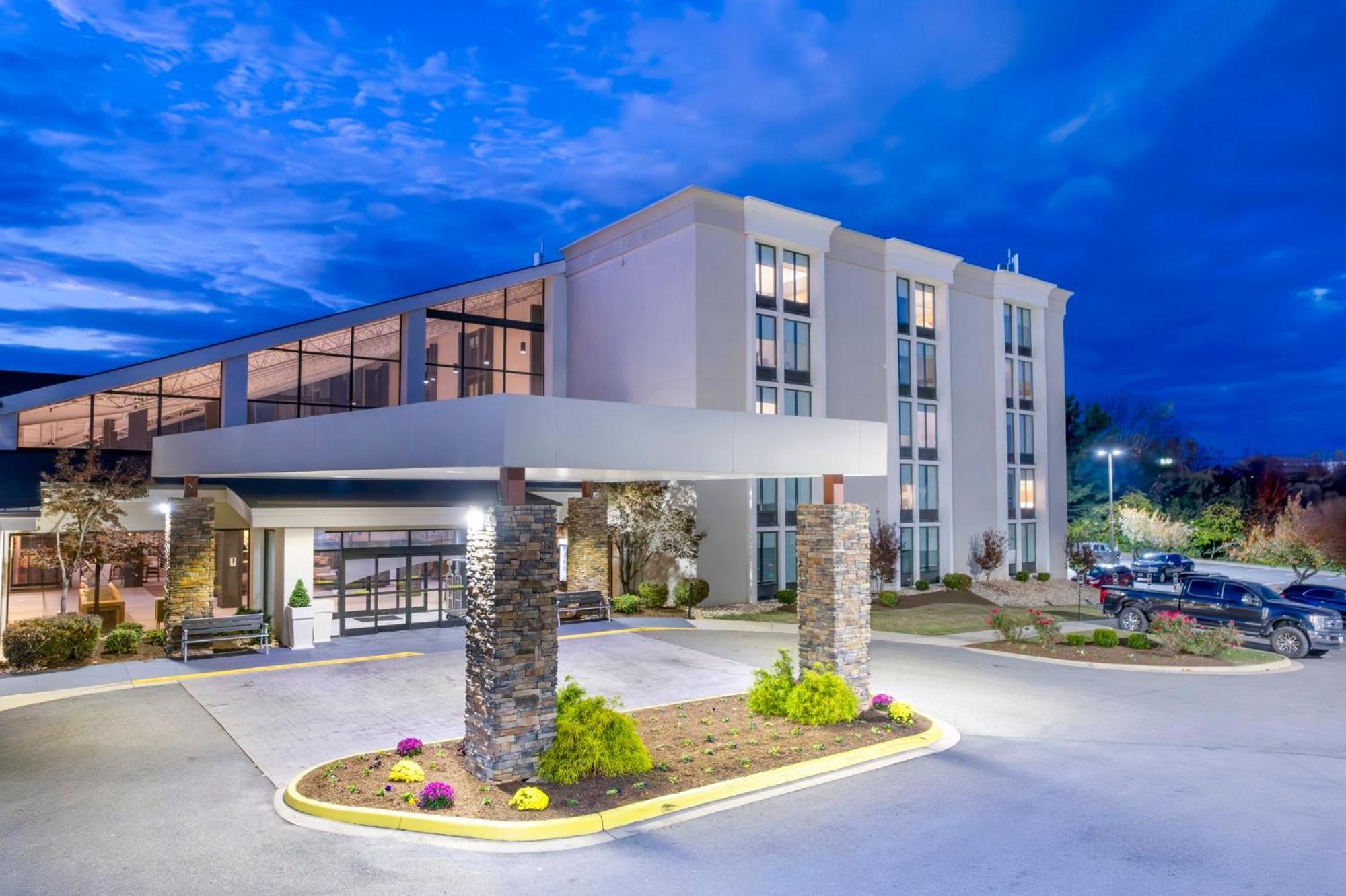 Candlewood Suites - Roanoke Airport Exterior photo